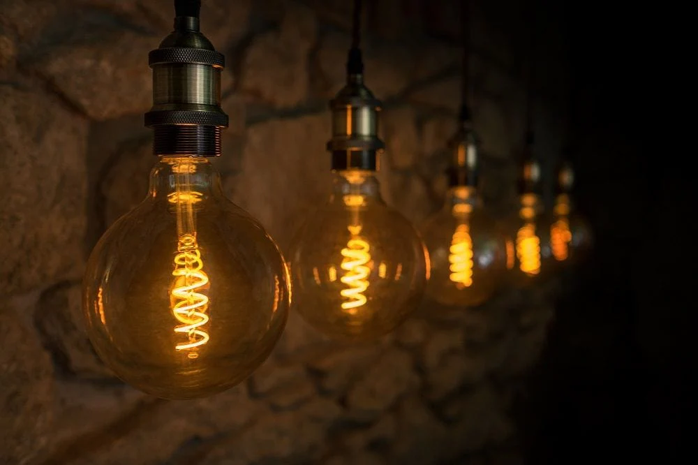 4W E27 ES Vintage Edison G125 LED Light Bulb 1800K Spiral Filament High CRI Dimmable - Image 3