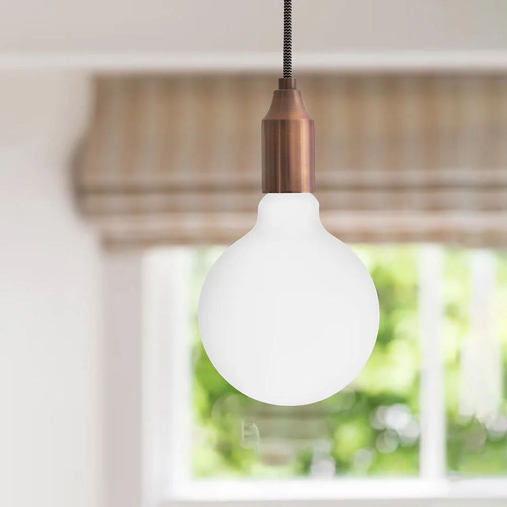8W 2800K Warm White E27 Matt White G125 Dimmable LED Light Bulb - Image 4