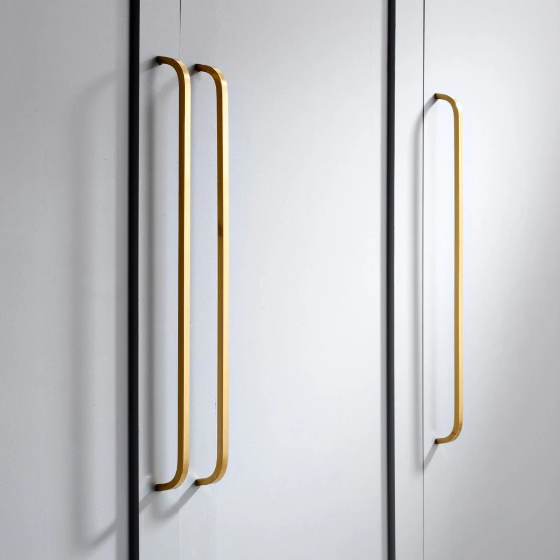 Curved Brass Cupboard Bar Handle - Satin Brass - Hole Centre 632mm - Image 2