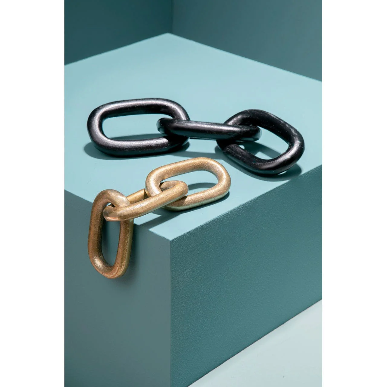 Prato Black Chain Sculpture - Image 3